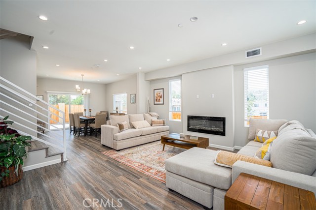 7028 Valmont Street B, Tujunga (los Angeles), CA, 91042 7028 Valmont Street B, Tujunga (los Angeles), CA, 91042