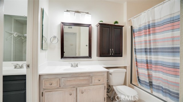 833 Cinnamon, Duarte CA: https://media.crmls.org/medias/d5d5248e-7811-4792-beaf-4efd75e449e1.jpg