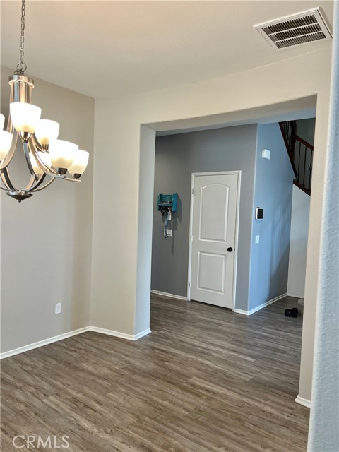 Detail Gallery Image 10 of 41 For 15182 Paseo Verde, Victorville,  CA 92394 - 4 Beds | 3 Baths