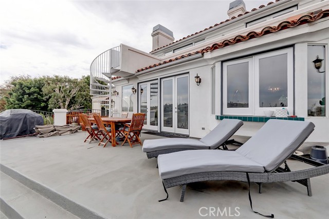 1936 Loma Drive, Hermosa Beach, California 90254, 3 Bedrooms Bedrooms, ,3 BathroomsBathrooms,Residential,Sold,Loma,SB21238629