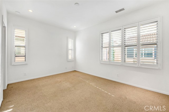 34 Somerton, Irvine CA: https://media.crmls.org/medias/d5d6e828-06f2-4142-bd89-2a8c90a1f57e.jpg