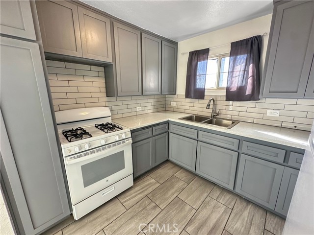 Detail Gallery Image 4 of 18 For 201 W Rice St, Blythe,  CA 92225 - 2 Beds | 1 Baths