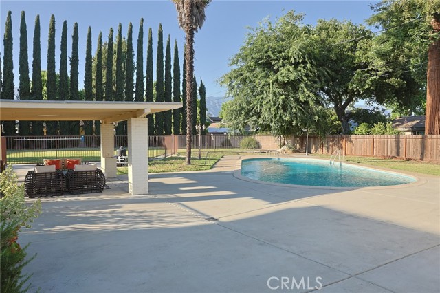 251 W Le Roy Avenue, Arcadia CA: https://media.crmls.org/medias/d5d72eb4-3812-4e8c-9067-e6bb551cd229.jpg