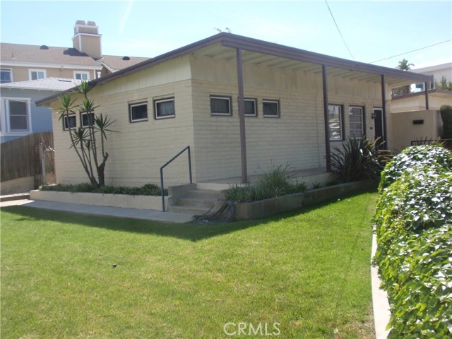615 El Redondo Avenue, Redondo Beach, California 90277, 2 Bedrooms Bedrooms, ,1 BathroomBathrooms,Residential,Sold,El Redondo,PV17057674