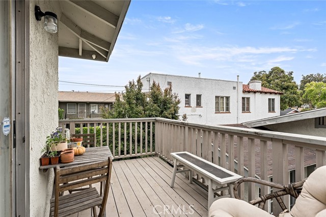 905 Gardenia Avenue, Long Beach CA: https://media.crmls.org/medias/d5d75ec4-db64-4a98-a784-a780dc1ab713.jpg