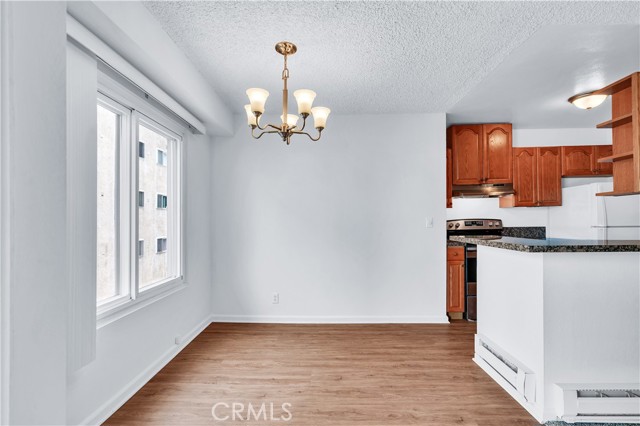 8635 Falmouth Avenue, Playa del Rey CA: https://media.crmls.org/medias/d5d7a940-67b5-4cd2-a4da-26dc82042549.jpg