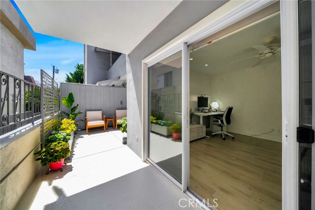 Detail Gallery Image 19 of 37 For 7259 Hillside Ave #102,  Los Angeles,  CA 90046 - 2 Beds | 2 Baths