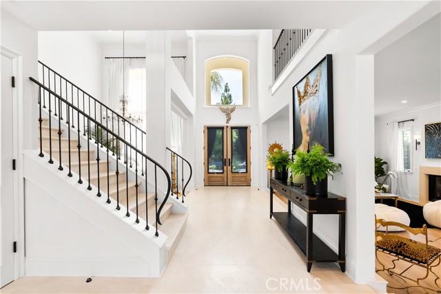 23477 Park Colombo, Calabasas CA: https://media.crmls.org/medias/d5d822dd-bda3-45e7-8e77-61887f2700e0.jpg