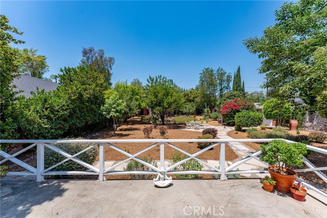 6217 Orion Avenue, Van Nuys CA: https://media.crmls.org/medias/d5d8d4e3-6f0b-4f3c-9d40-829baba17c50.jpg