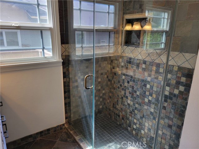7700 Mason Avenue, Winnetka CA: https://media.crmls.org/medias/d5d8e3c4-83d6-4435-b78f-0cf914a9a036.jpg