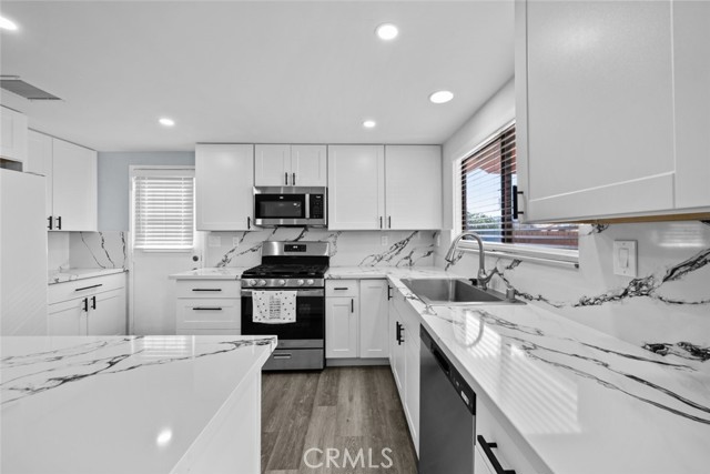 Detail Gallery Image 14 of 32 For 43203 27th St, Lancaster,  CA 93536 - 3 Beds | 2 Baths