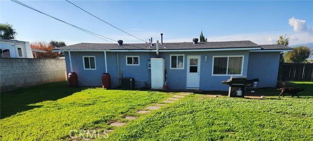 Detail Gallery Image 3 of 20 For 704 Danecroft Ave, Glendora,  CA 91740 - 3 Beds | 1 Baths