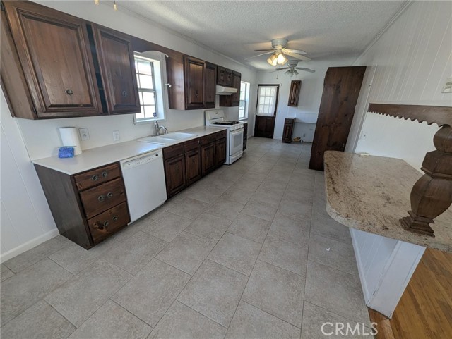 891 W Elberon Avenue, San Pedro CA: https://media.crmls.org/medias/d5da4119-d30a-4d29-8c11-5d5bbe839528.jpg