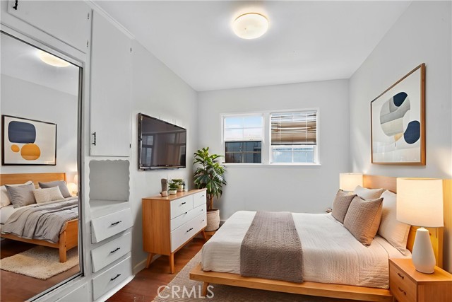 Detail Gallery Image 8 of 15 For 253 E Louise, Long Beach,  CA 90805 - – Beds | – Baths