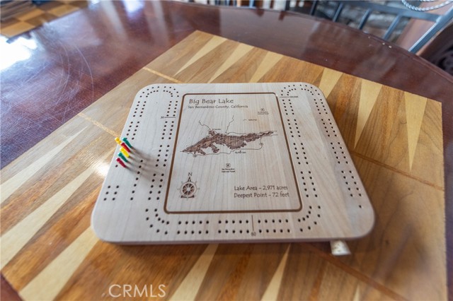 Detail Gallery Image 12 of 44 For 39255 Seminole, Fawnskin,  CA 92333 - 5 Beds | 4/1 Baths