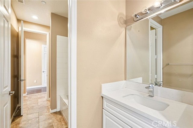 Detail Gallery Image 16 of 44 For 4442 Treasure Valley, Claremont,  CA 91711 - 4 Beds | 4 Baths
