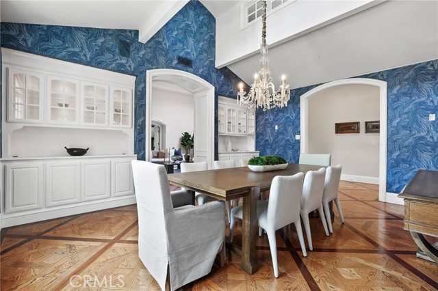20 Cherry Hills Lane, Newport Beach CA: https://media.crmls.org/medias/d5db2b3e-105e-4849-9dc6-edd57315e62e.jpg