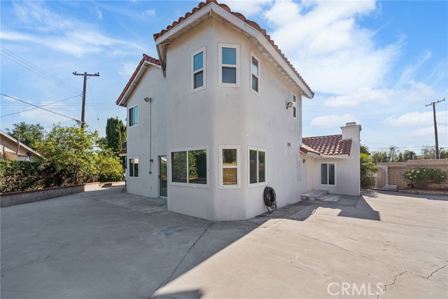 2445 N Santiago Boulevard, Orange CA: https://media.crmls.org/medias/d5dbfdab-bd7a-44f3-954d-f6a580403cd4.jpg