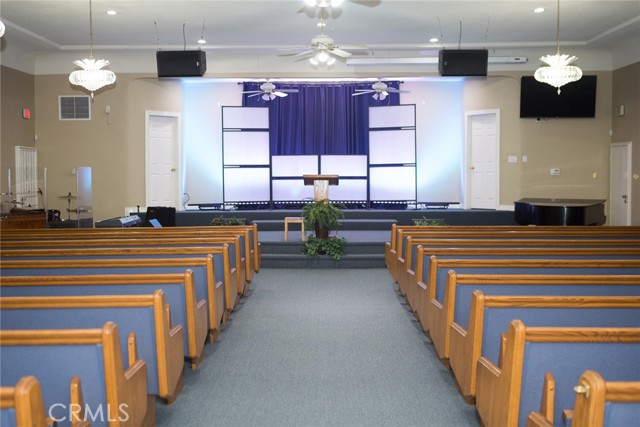  Commercial for Sale in Compton, California