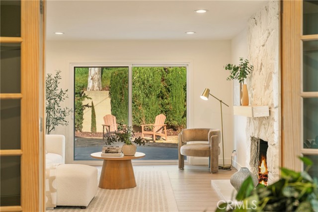 Detail Gallery Image 11 of 27 For 952 Cheyenne, Costa Mesa,  CA 92626 - 4 Beds | 2 Baths