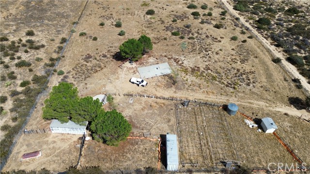 41735 El Campo Rd, Anza CA: https://media.crmls.org/medias/d5dd8fbc-2b21-436c-88a3-cb4c0f97e4f7.jpg