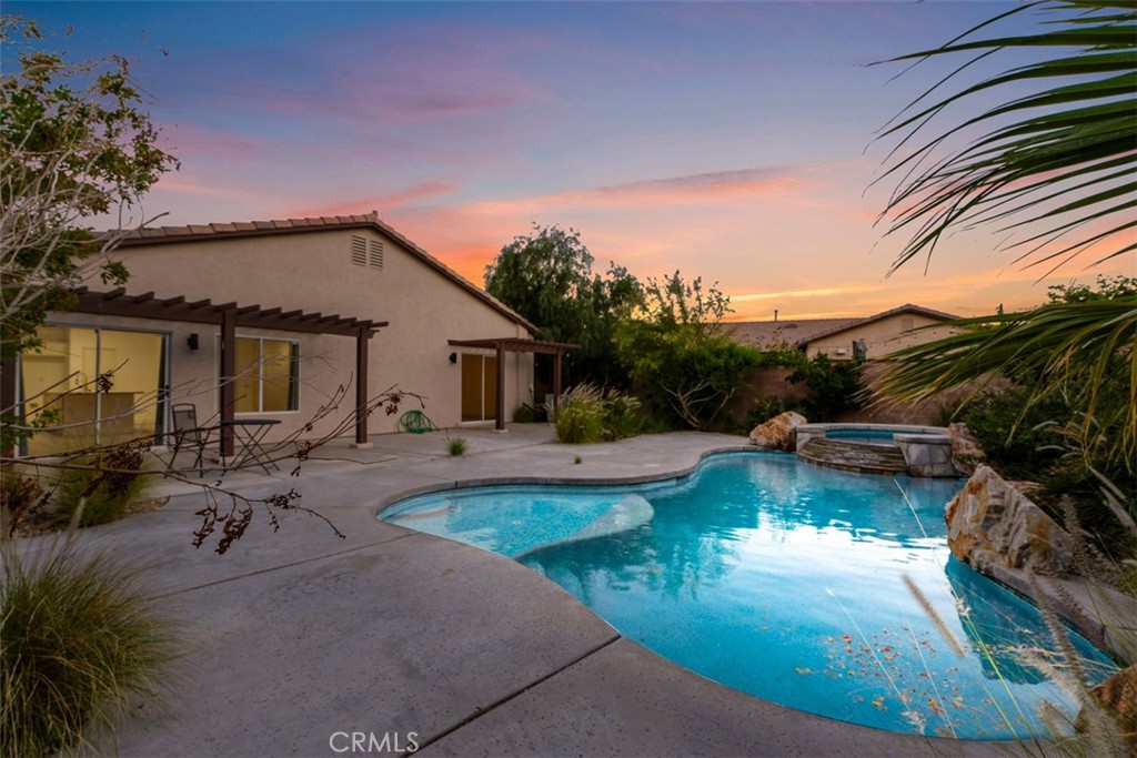 MLS #OC25102142 image #8