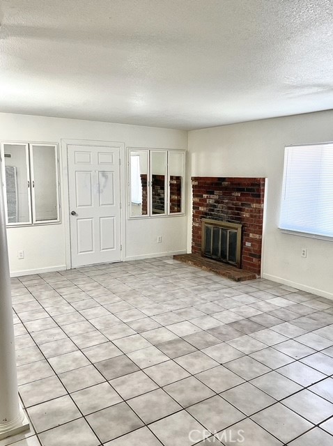 Image 2 for 910 Lillian Dr, Barstow, CA 92311