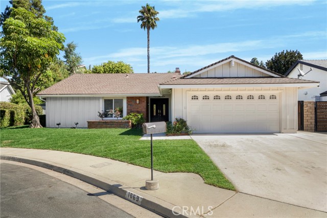 Detail Gallery Image 1 of 23 For 1669 Woodside Dr., Thousand Oaks,  CA 91362 - 3 Beds | 2 Baths
