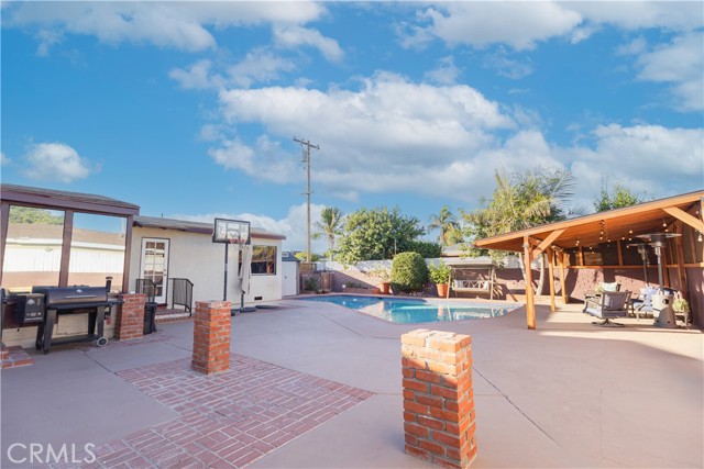 11445 Mines Boulevard, Whittier CA: https://media.crmls.org/medias/d5de2548-9bbd-4271-a893-b7fc5964ec7b.jpg
