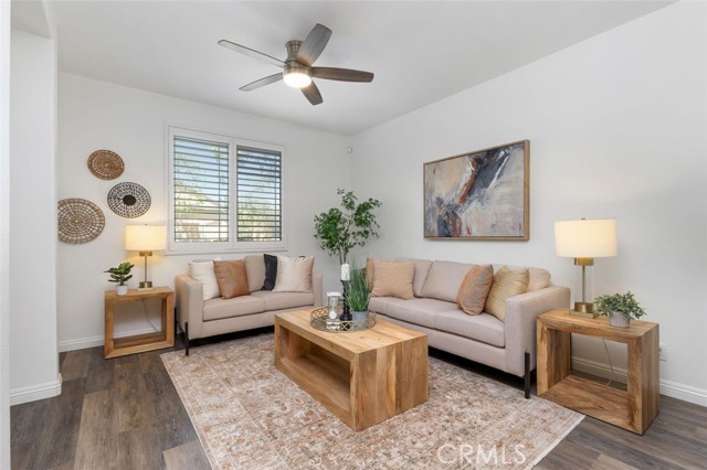 11 Chadron Circle, Ladera Ranch CA: https://media.crmls.org/medias/d5dea6e7-d59b-4227-b57d-0d47494d126e.jpg
