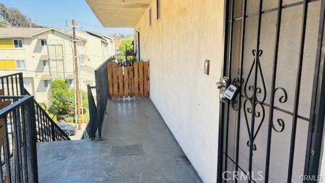 Detail Gallery Image 2 of 18 For 2239 Parkside Ave #202,  Los Angeles,  CA 90031 - 1 Beds | 1 Baths