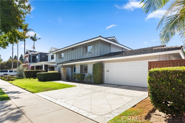 2861 Chios Rd, Costa Mesa, CA 92626