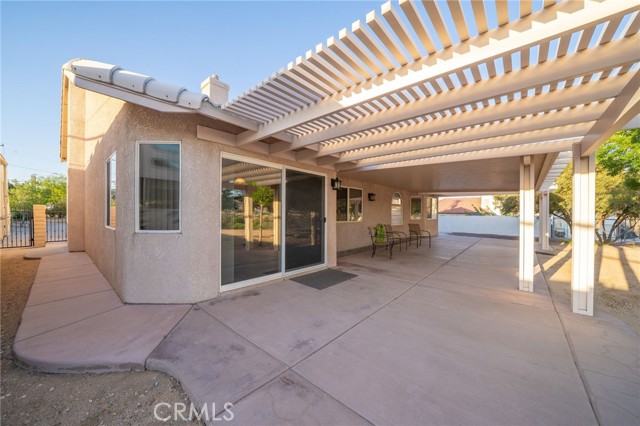 18463 Orange Street, Hesperia CA: https://media.crmls.org/medias/d5df3673-d836-4fe4-8e89-383a76852b36.jpg