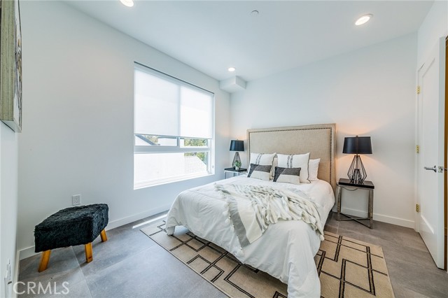 Detail Gallery Image 12 of 19 For 214 Westmoreland #6,  Los Angeles,  CA 90004 - 3 Beds | 2 Baths