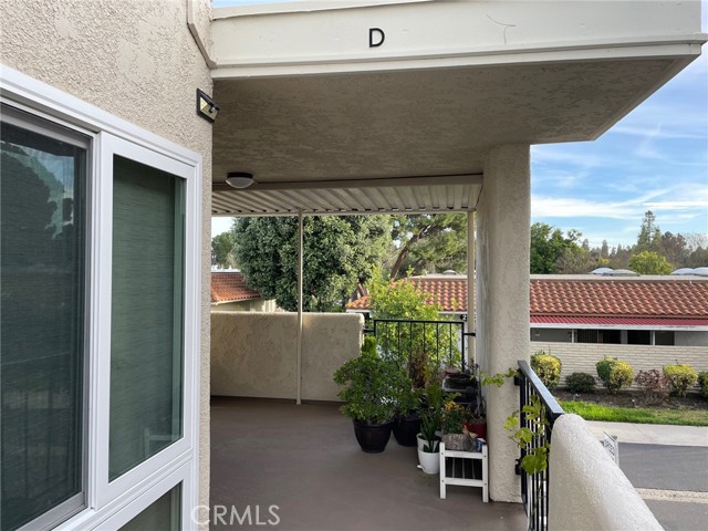 Detail Gallery Image 2 of 13 For 2192 E via Mariposa #D,  Laguna Woods,  CA 92637 - 2 Beds | 1 Baths