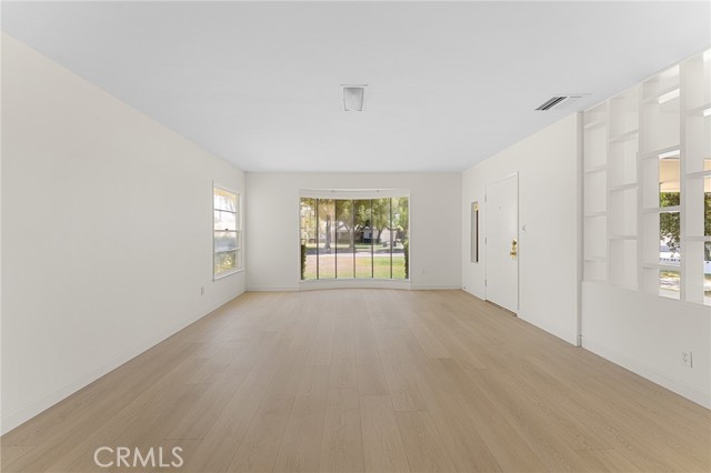 Detail Gallery Image 9 of 43 For 3002 Muscupiabe Dr, San Bernardino,  CA 92405 - 3 Beds | 1/1 Baths