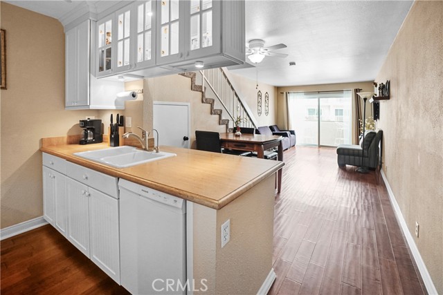297 East Surfside Drive photo 2