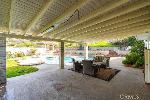 28132 Oak Spring Canyon, Canyon Country CA: https://media.crmls.org/medias/d5e2f11e-f59a-452e-9335-ff2391fa4d40.jpg