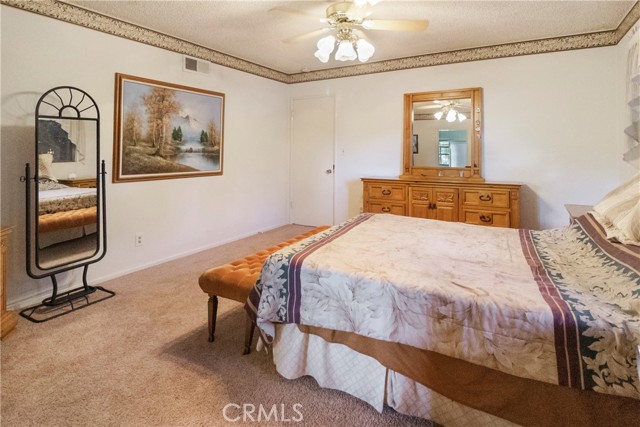 17416 Dearborn Steet, Northridge CA: https://media.crmls.org/medias/d5e335bb-c0c6-42ba-810e-e9ae0ba0b69d.jpg
