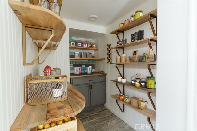 4741 Santa Lucia Drive, Woodland Hills CA: https://media.crmls.org/medias/d5e3730d-3491-4776-87cf-2b6d2ce80f90.jpg