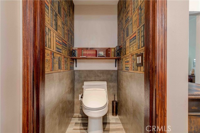 Detail Gallery Image 42 of 47 For 1901 W Pacific Ave, Burbank,  CA 91506 - 3 Beds | 3 Baths