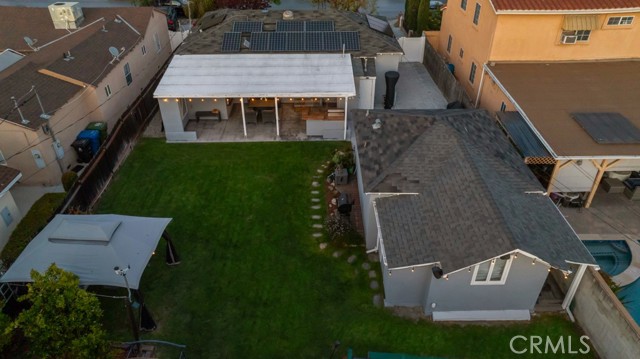 6507 Gentry Avenue, North Hollywood CA: https://media.crmls.org/medias/d5e416cb-1e4c-43af-a3d9-720031a30d8f.jpg