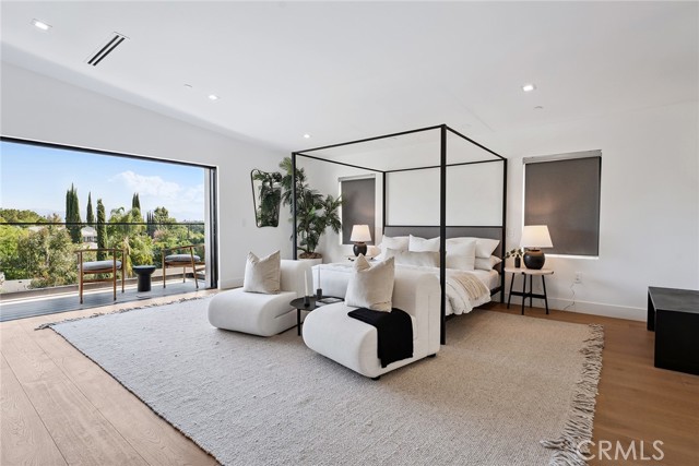 Detail Gallery Image 34 of 65 For 22268 Avenue San Luis, Woodland Hills,  CA 91364 - 5 Beds | 5/1 Baths