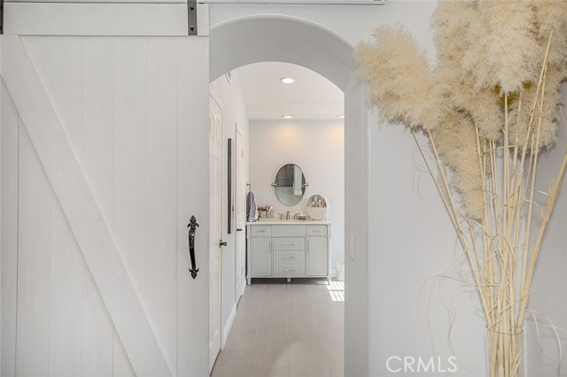 721 Cinnabar Place, Simi Valley CA: https://media.crmls.org/medias/d5e541b5-c65b-4e67-9ab1-25708f07a000.jpg