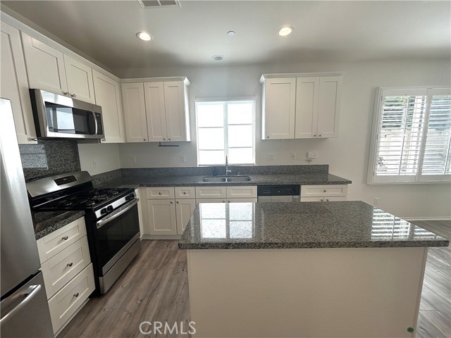 Detail Gallery Image 4 of 36 For 253 S Vermont, Glendora,  CA 91741 - 4 Beds | 3 Baths