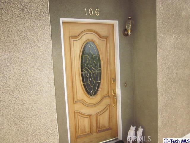 Detail Gallery Image 3 of 31 For 2283 Waltonia Dr #105,  Montrose,  CA 91020 - 3 Beds | 2/1 Baths