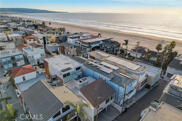 129 8th Street, Manhattan Beach, California 90266, 5 Bedrooms Bedrooms, ,3 BathroomsBathrooms,Residential,Sold,8th Street,SB23211315