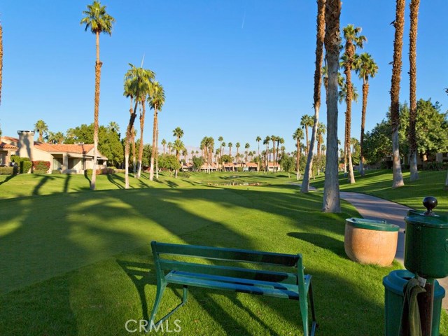 Palm Valley Country Club | Palm Springs condos & apartments for sale