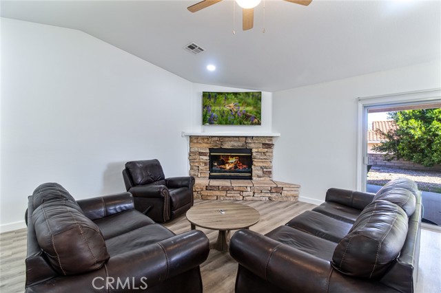 Detail Gallery Image 10 of 28 For 64109 Doral, Desert Hot Springs,  CA 92240 - 3 Beds | 2 Baths