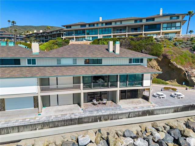 89 Blue Lagoon Villa, Laguna Beach CA: https://media.crmls.org/medias/d5e8edae-1bb2-4424-a542-b84fb6789aef.jpg